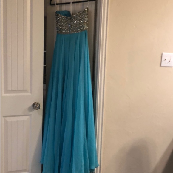 Party prom dress - Picture 2 of 3